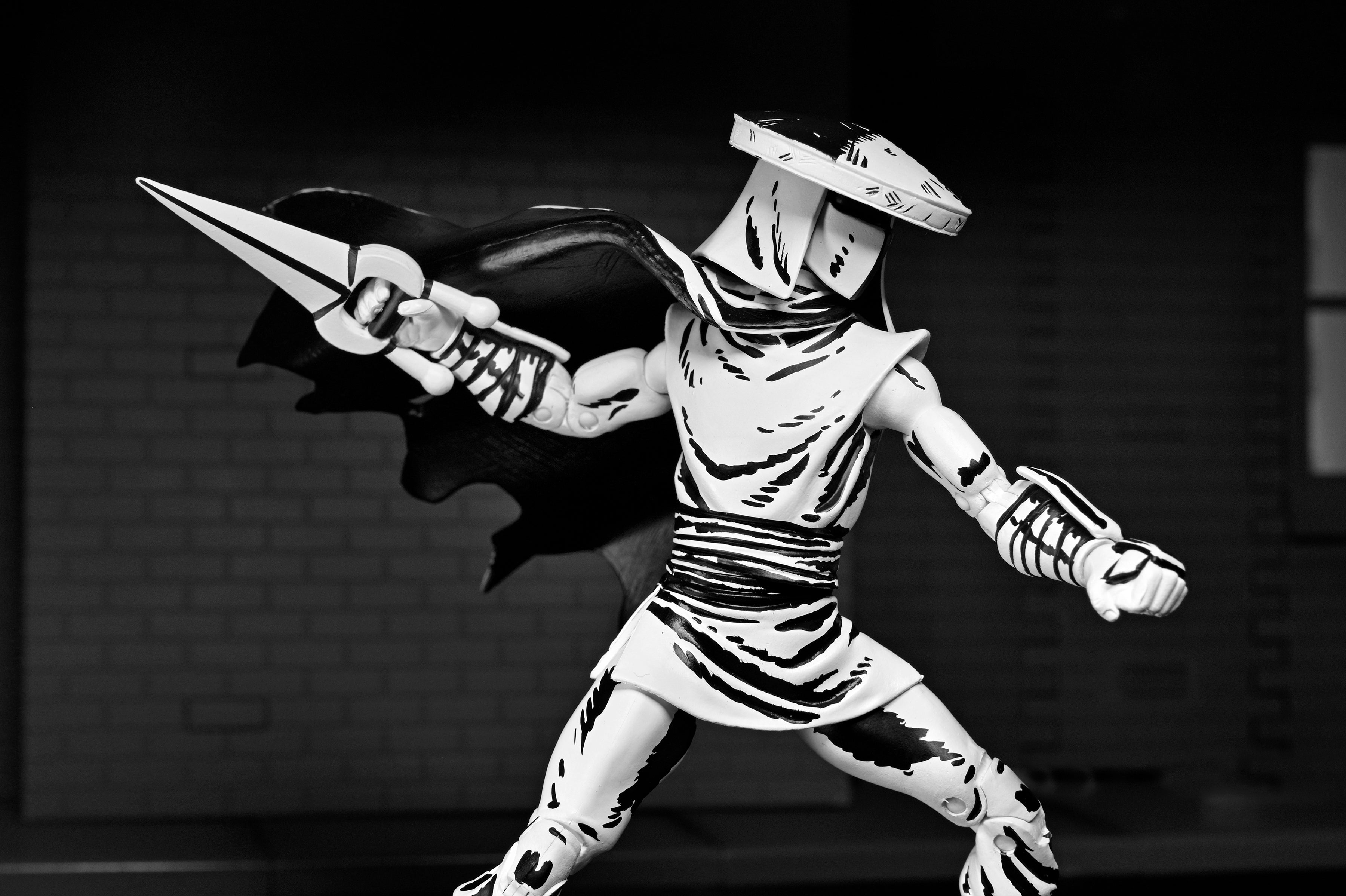 Teenage Mutant Ninja Turtles (Mirage Comics) - Black & White Elite Foot Ninja Guard 7” Scale Figure - NECA on Haulathon.com