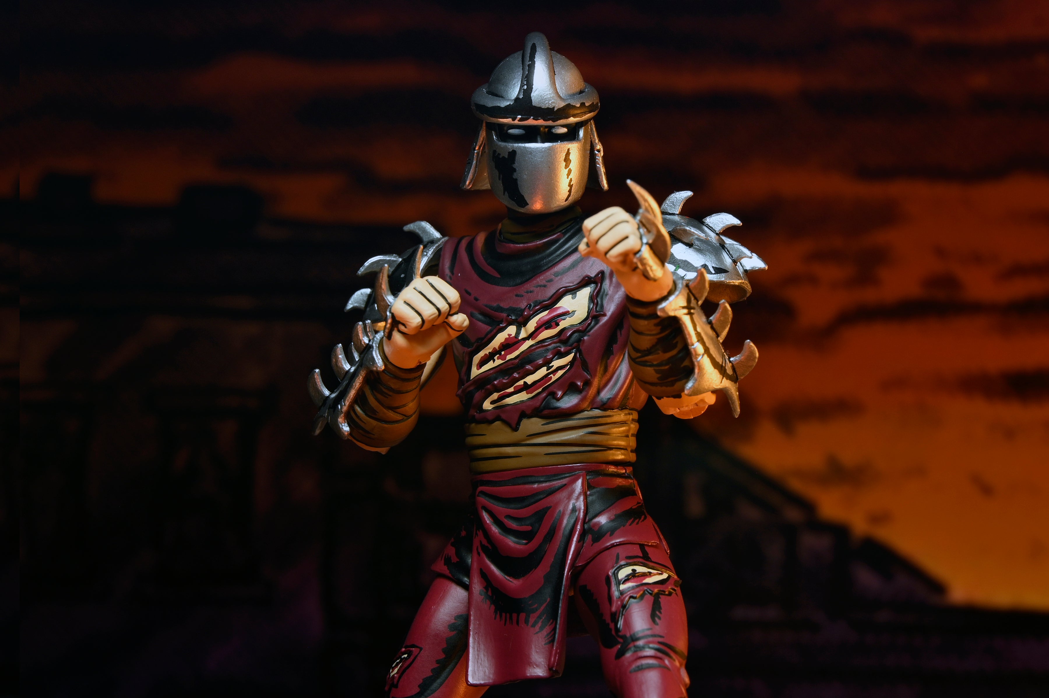 Teenage Mutant Ninja Turtles (Mirage Comics) - Battle-Damaged Shredder 7" Scale Action Figure (Classic Colors) - NECA on Haulathon.com