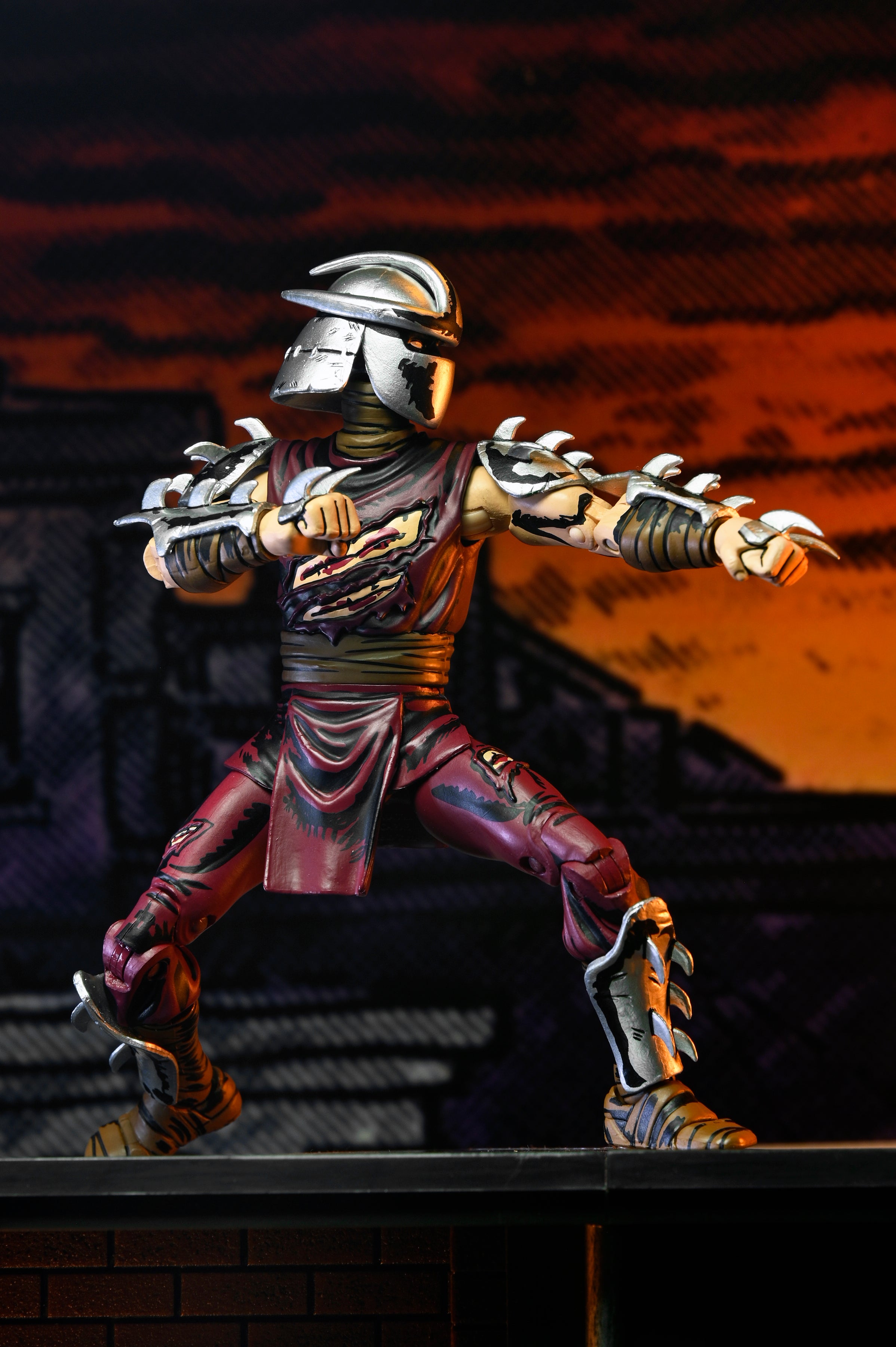 Teenage Mutant Ninja Turtles (Mirage Comics) - Battle-Damaged Shredder 7" Scale Action Figure (Classic Colors) - NECA on Haulathon.com