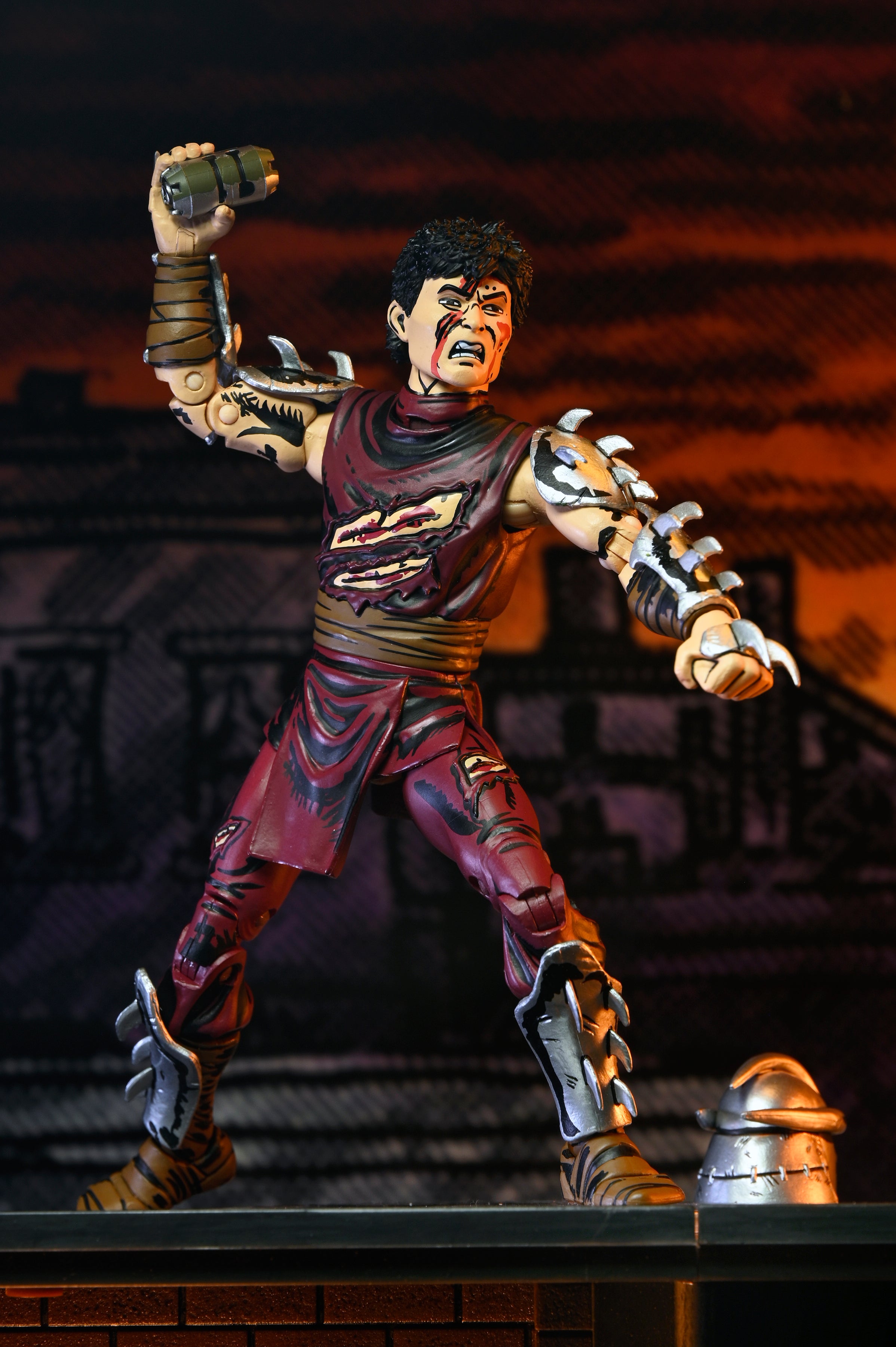 Teenage Mutant Ninja Turtles (Mirage Comics) - Battle-Damaged Shredder 7" Scale Action Figure (Classic Colors) - NECA on Haulathon.com