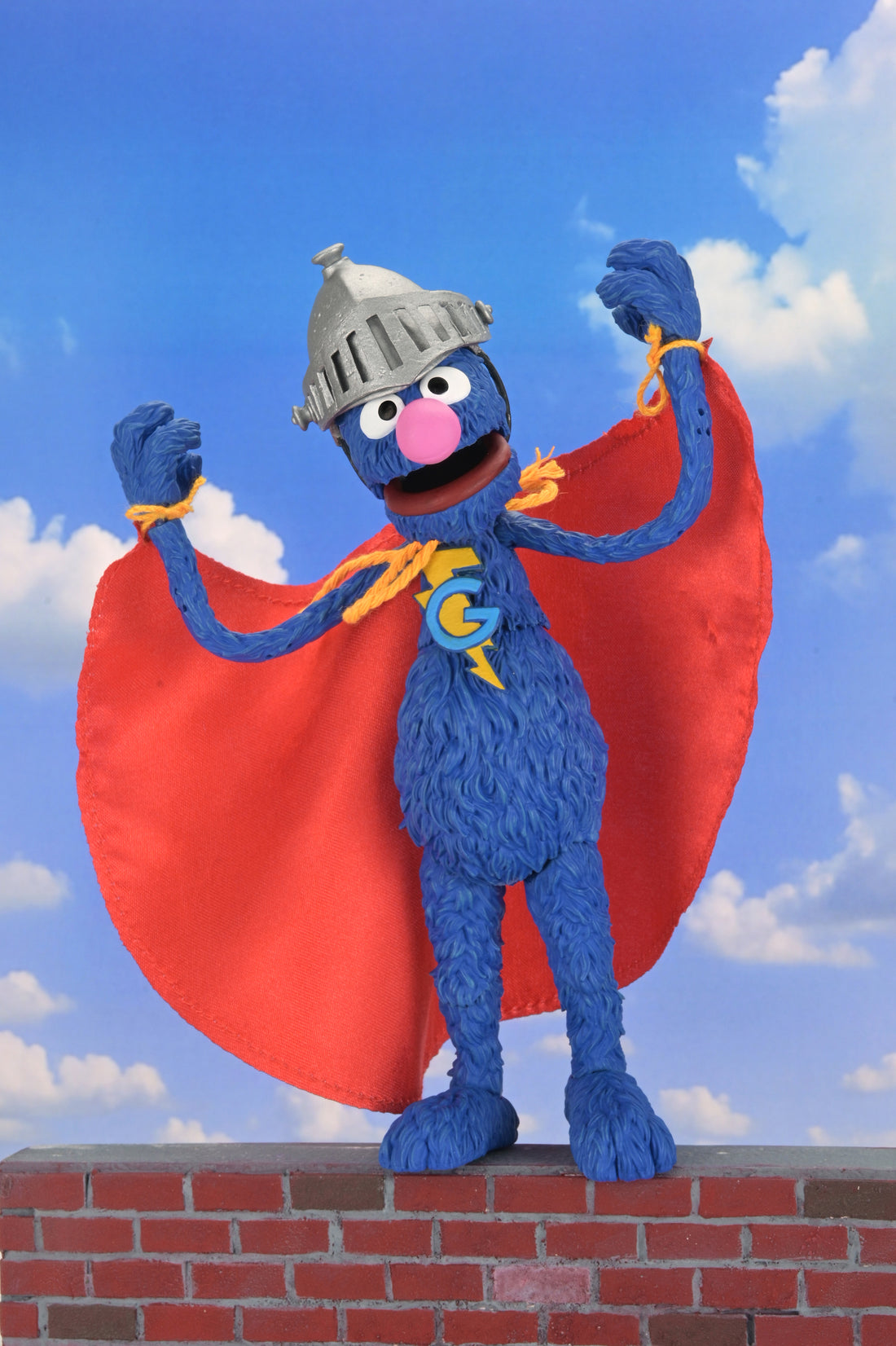 Sesame Street - Ultimate Super Grover 7” Scale Action Figure