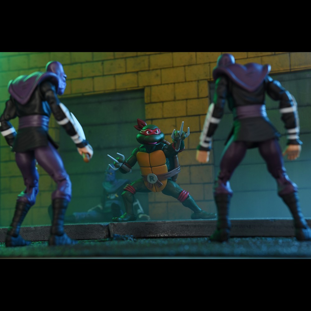 Teenage Mutant Ninja Turtles (Cartoon) - Ultimate Raphael (VHS) 7&quot; Scale Action Figure - NECA