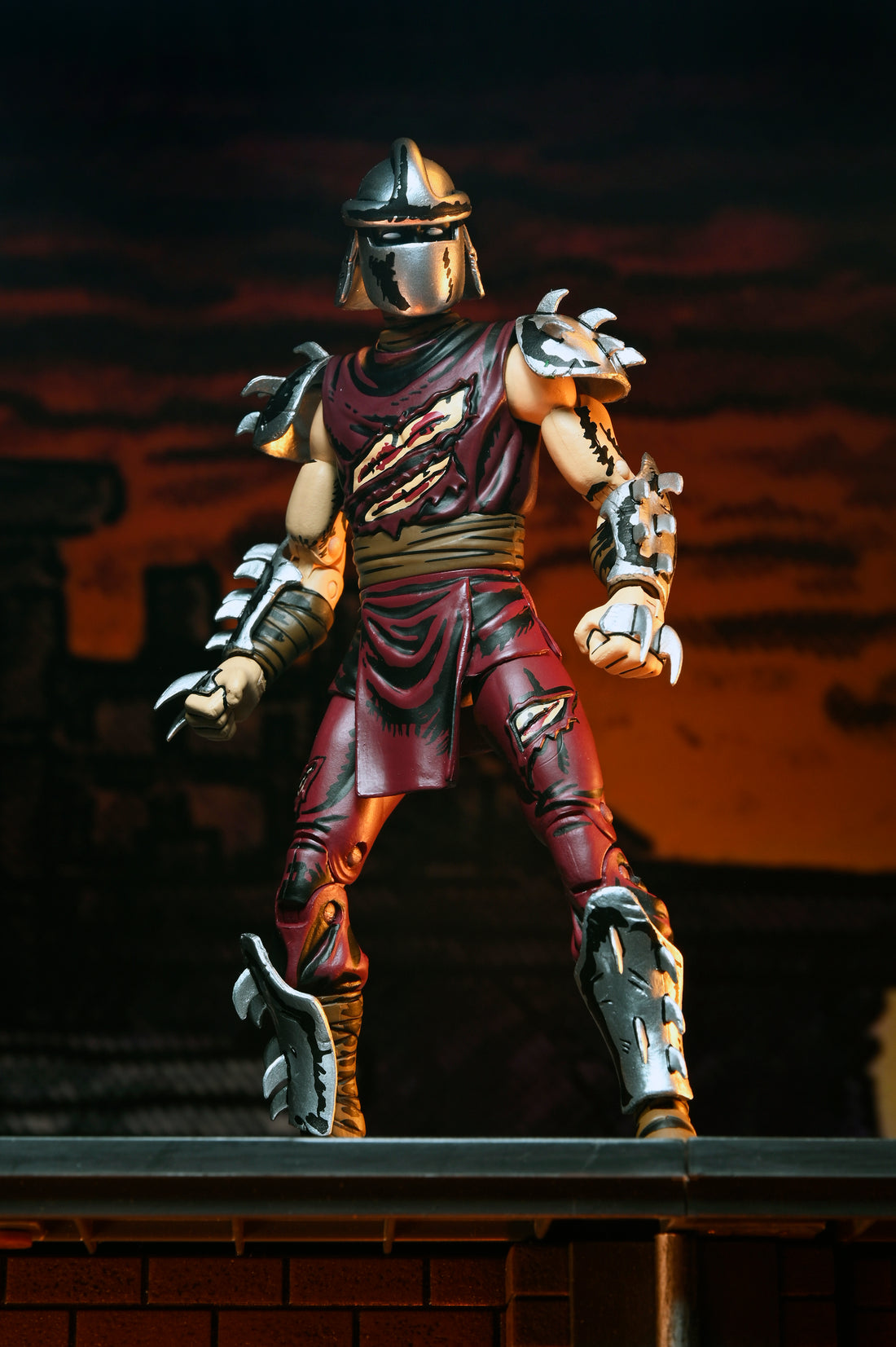 Teenage Mutant Ninja Turtles (Mirage Comics) - Battle-Damaged Shredder 7&quot; Scale Action Figure (Classic Colors) - NECA on Haulathon.com