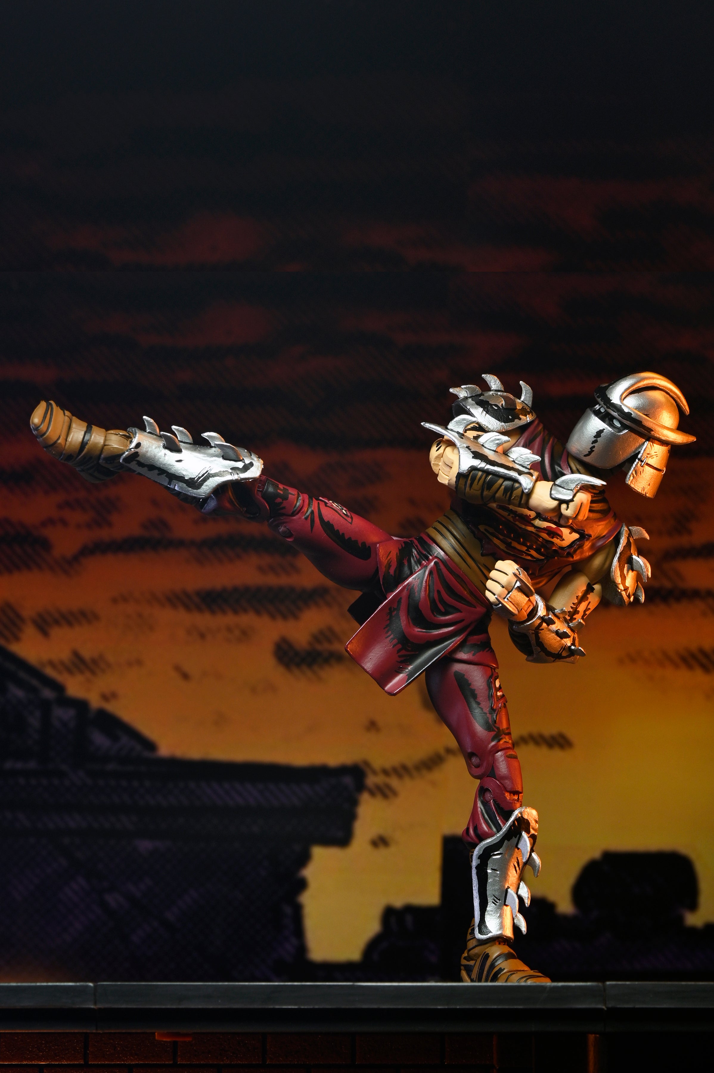 Teenage Mutant Ninja Turtles (Mirage Comics) - Battle-Damaged Shredder 7&quot; Scale Action Figure (Classic Colors) - NECA on Haulathon.com
